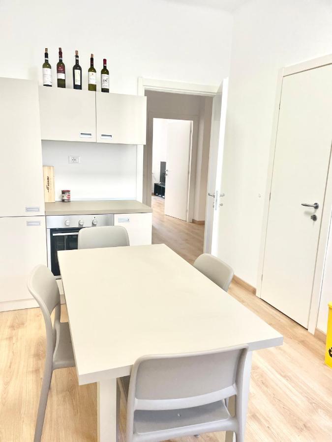 Camera Con Bagno Privato - Zona Bocconi Milano Dış mekan fotoğraf